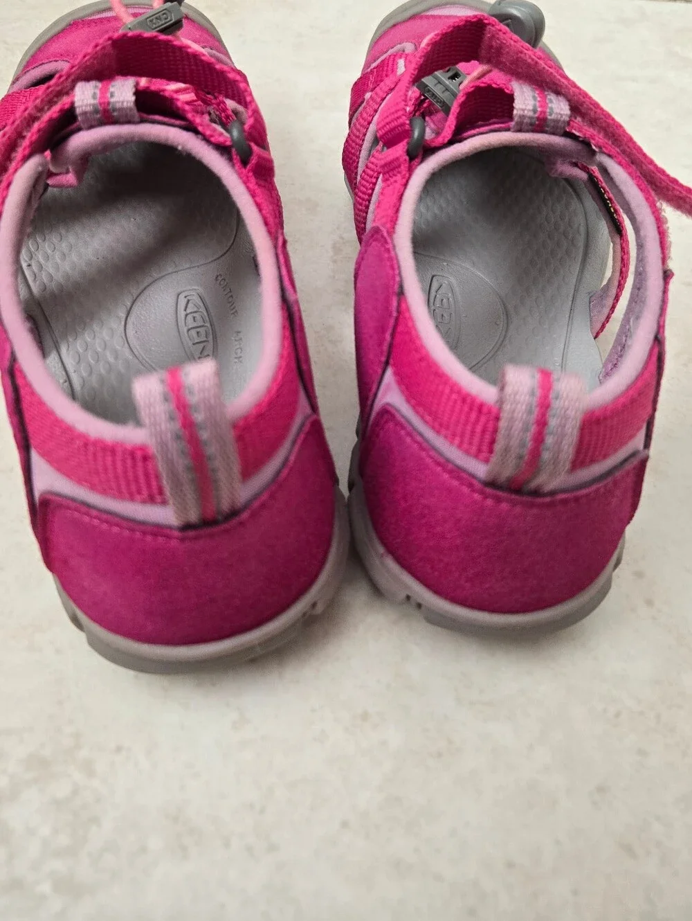 KEEN Kids' Seacamp II CNX Pink sandals Size 4 Big Kids